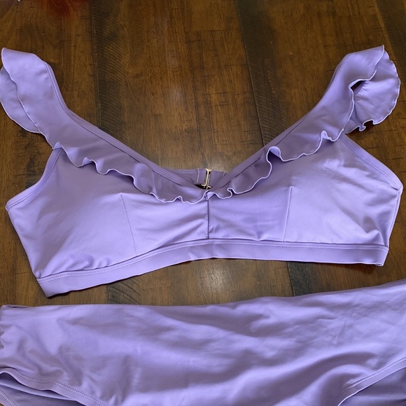 Swimsuit Top and Bottom - Picture 3 of 15